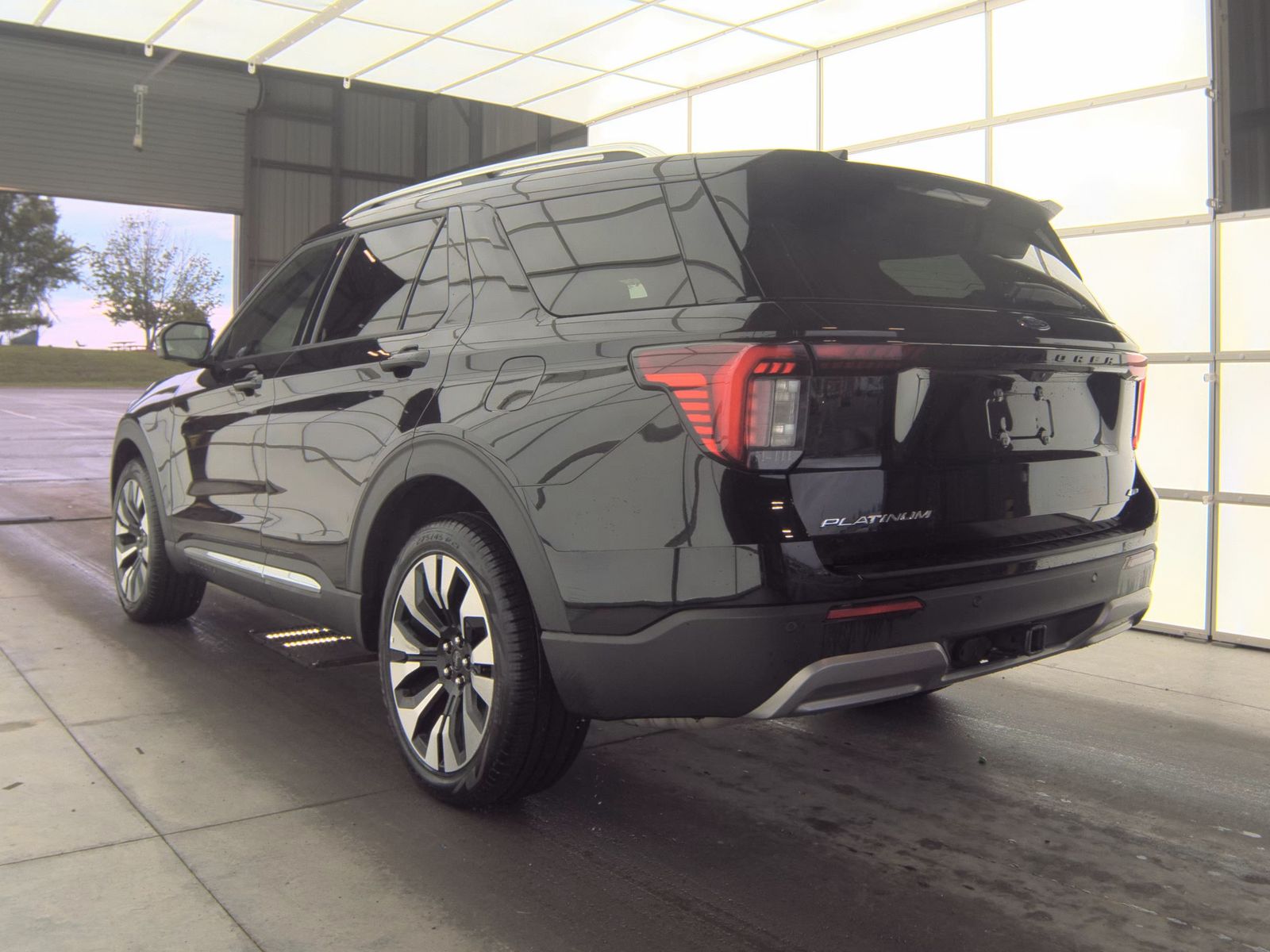 FORD EXPLORER - 9
