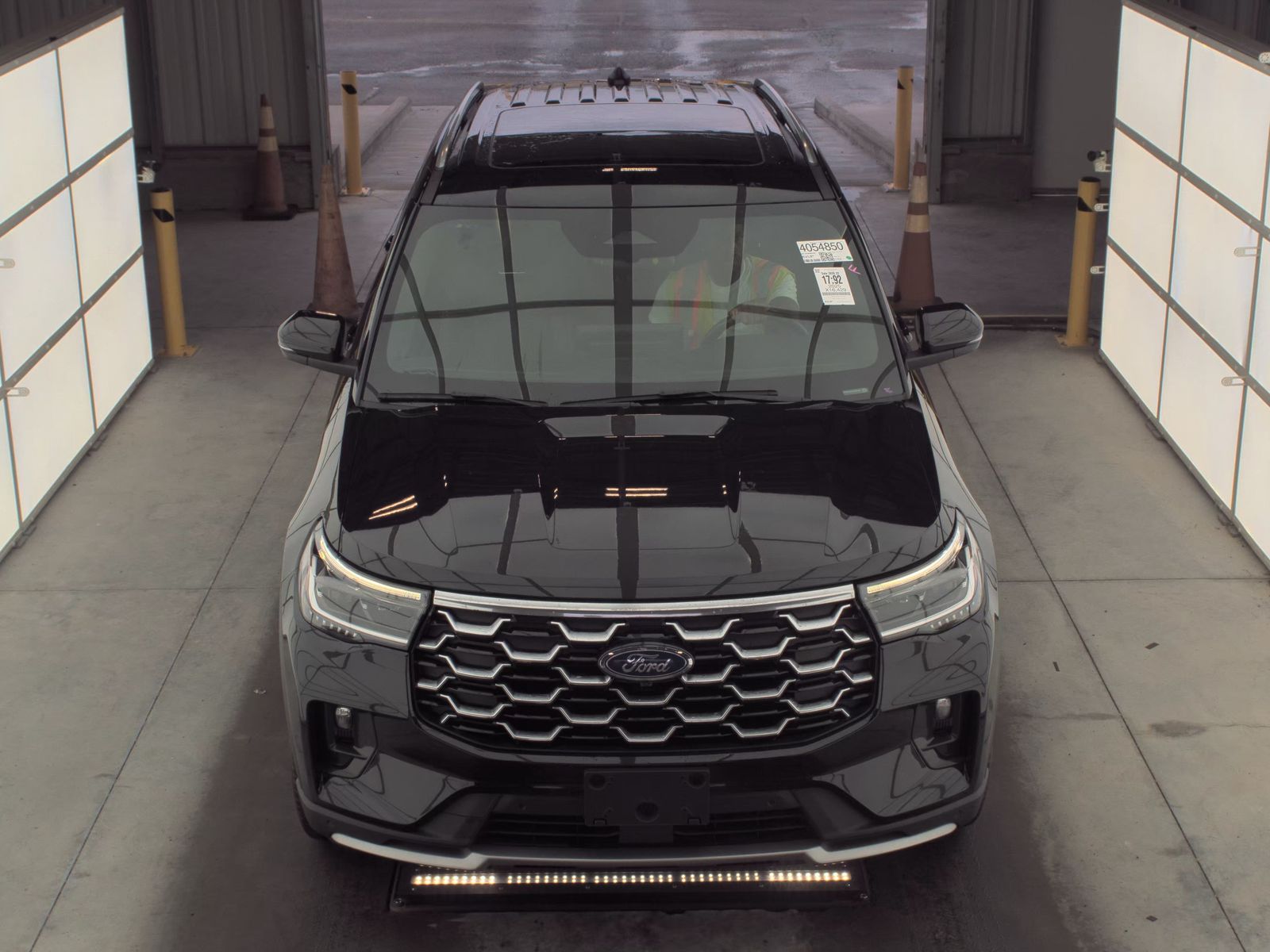 FORD EXPLORER - 3
