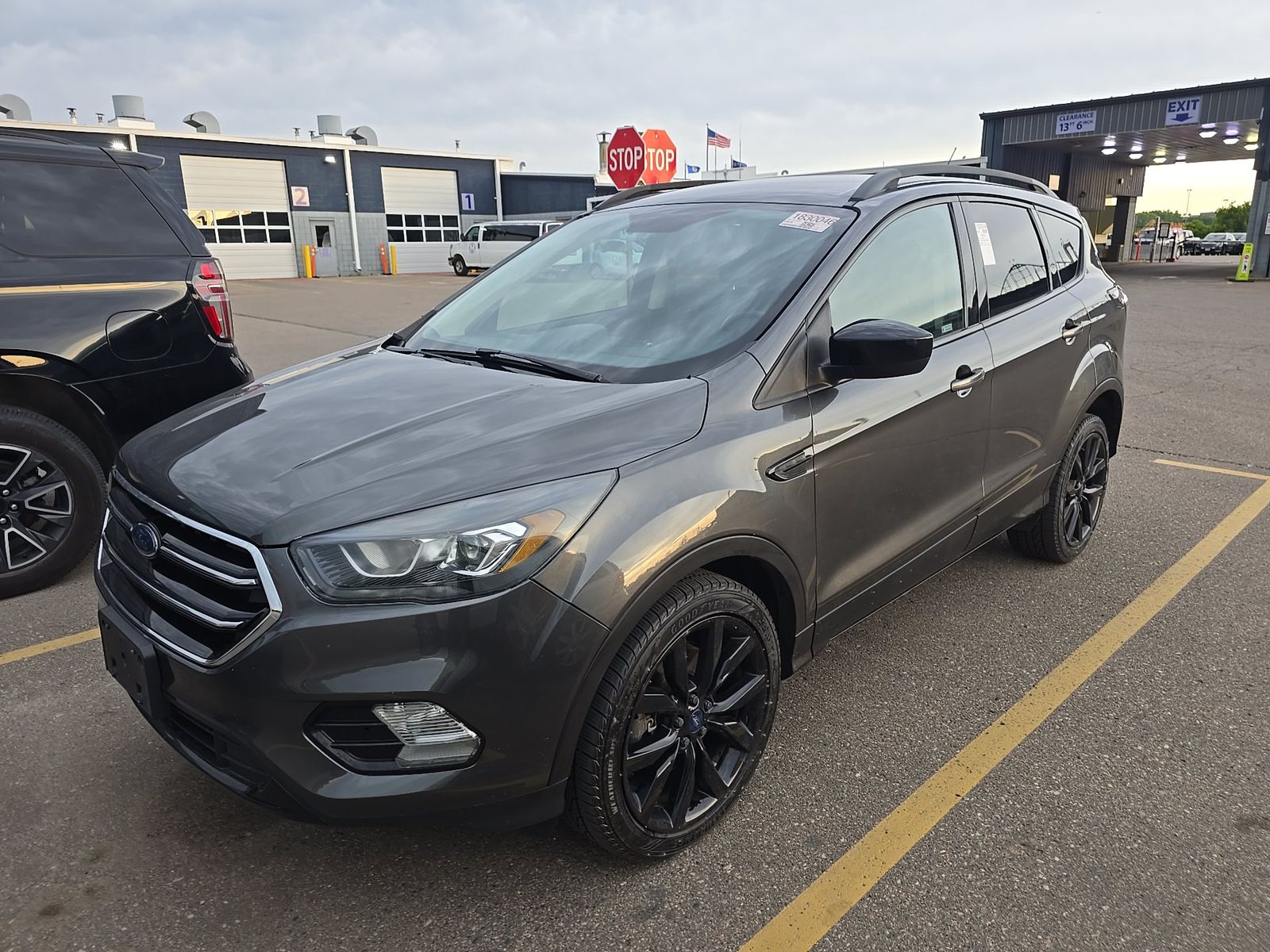 FORD ESCAPE - 1