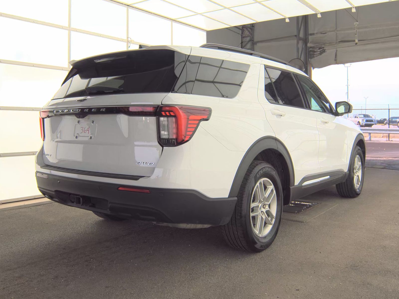 FORD EXPLORER - 6