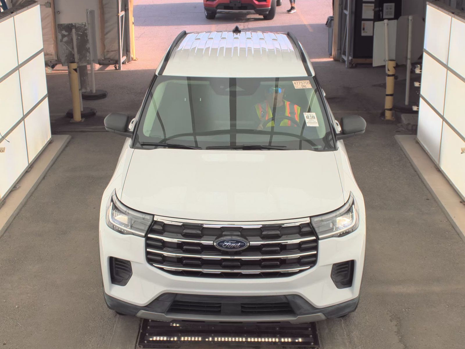 FORD EXPLORER - 3