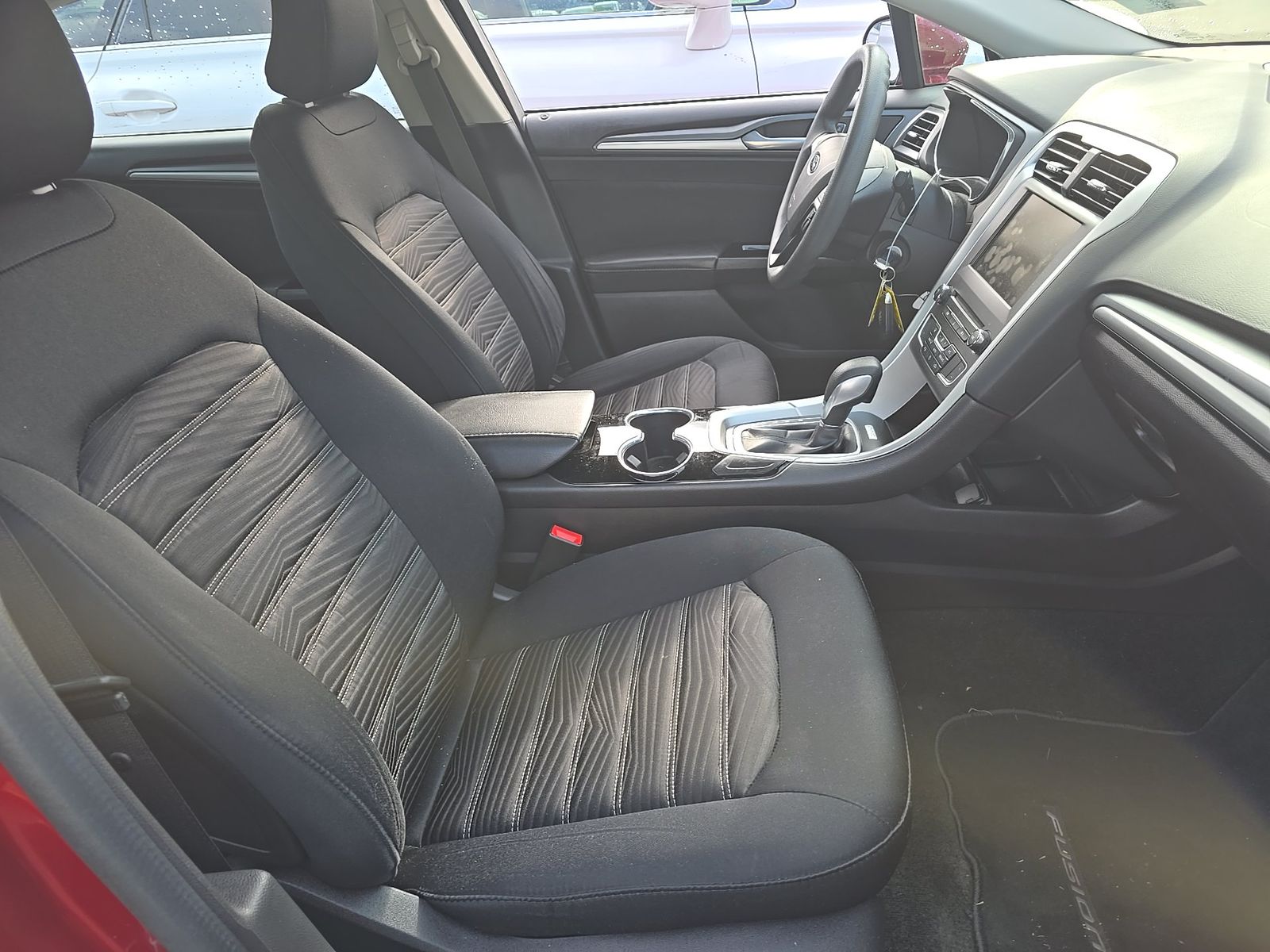 FORD FUSION - 9