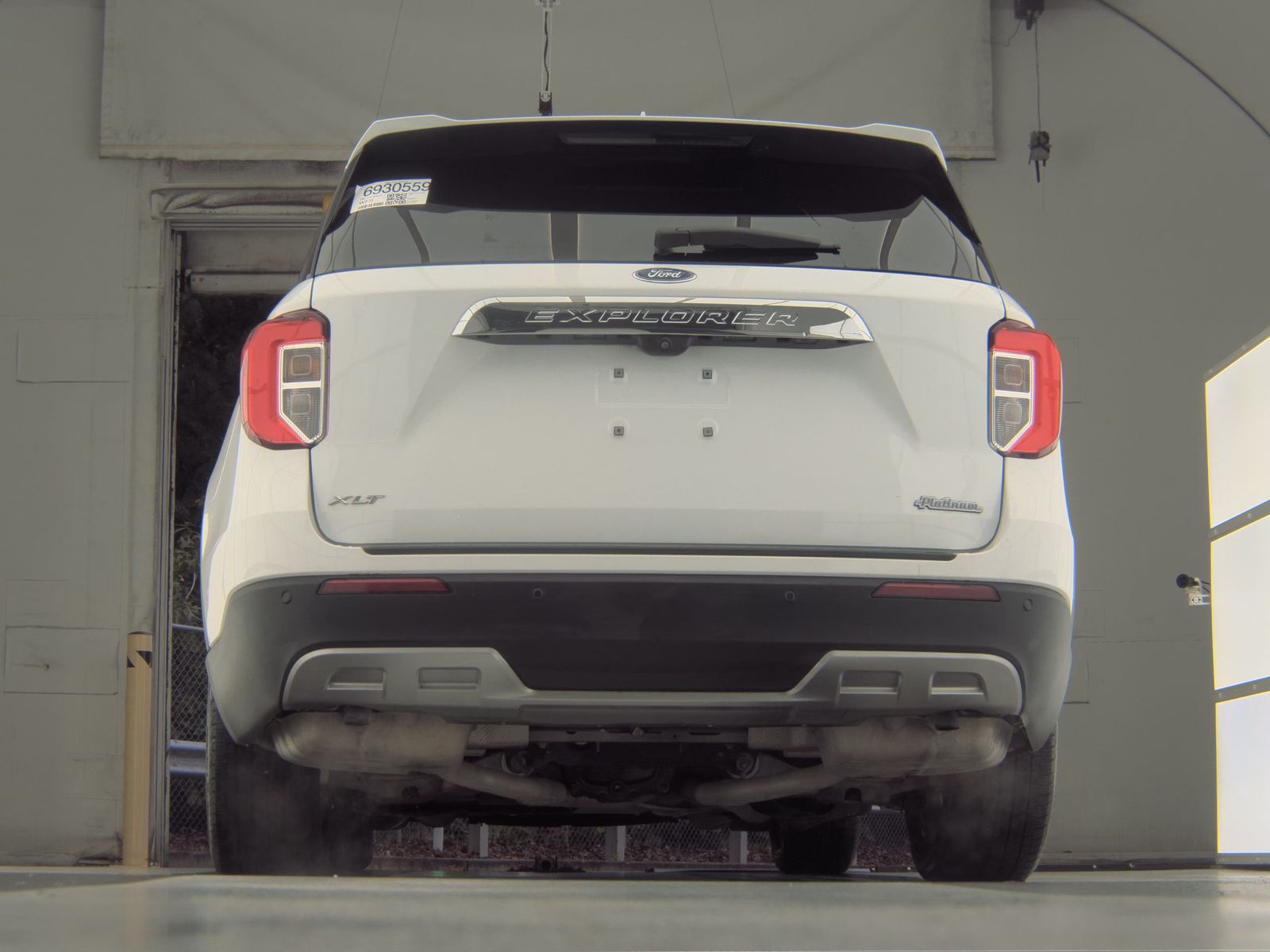 FORD EXPLORER - 8