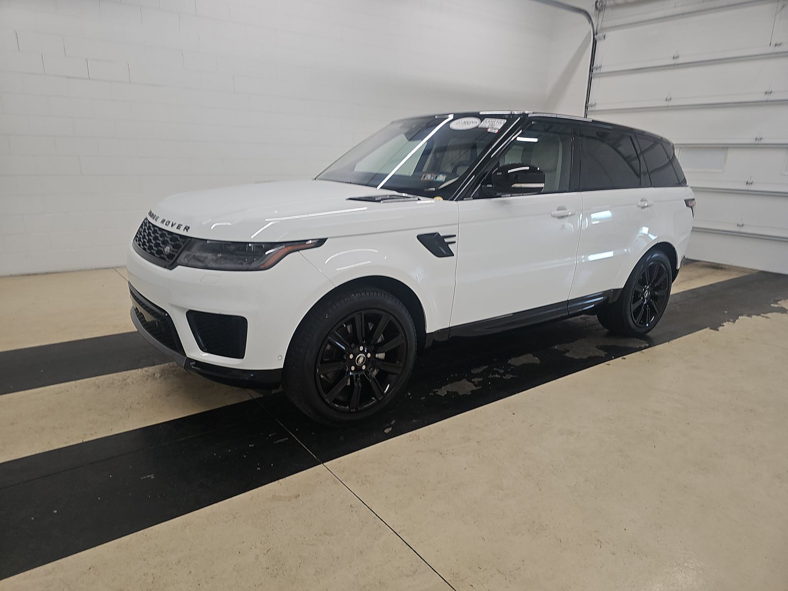 2021 Land Rover Range Rover Sport 3.0 MHEV HSE Silver Edition's photo