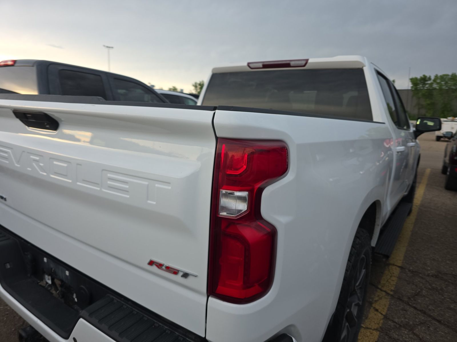 2022 Chevrolet Silverado 1500 RST AWD