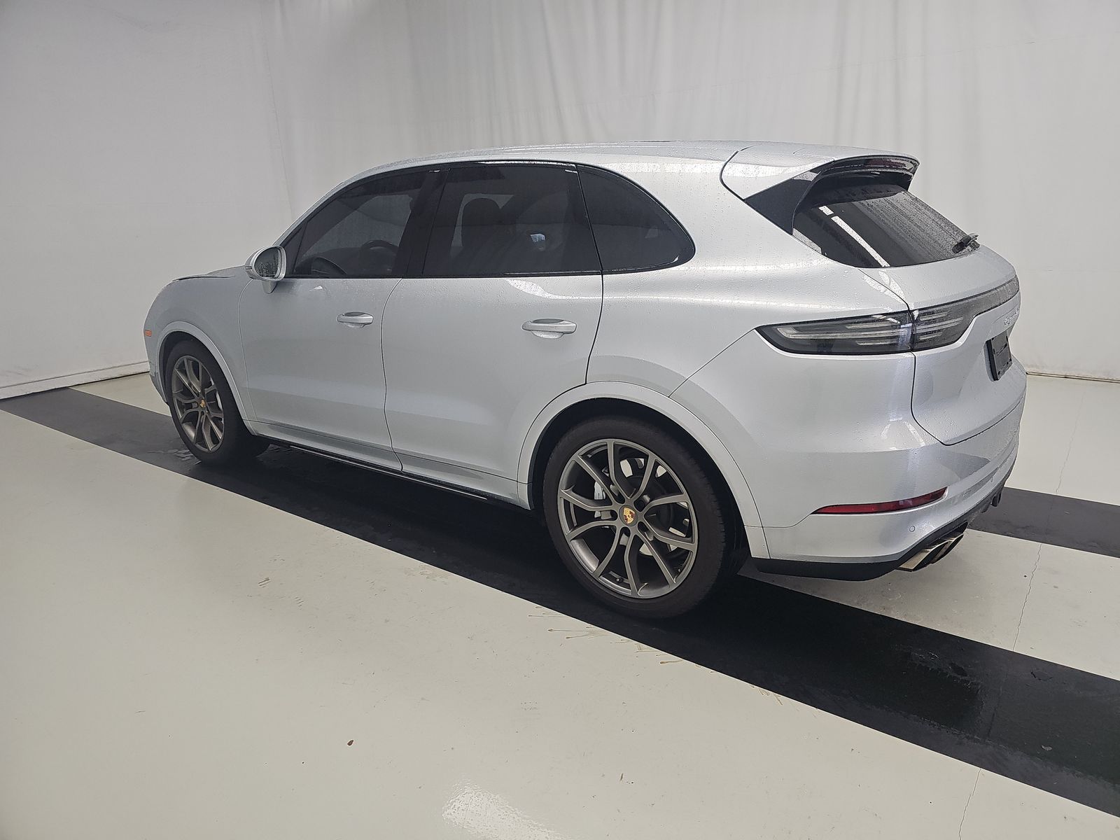 PORSCHE CAYENNE - 7