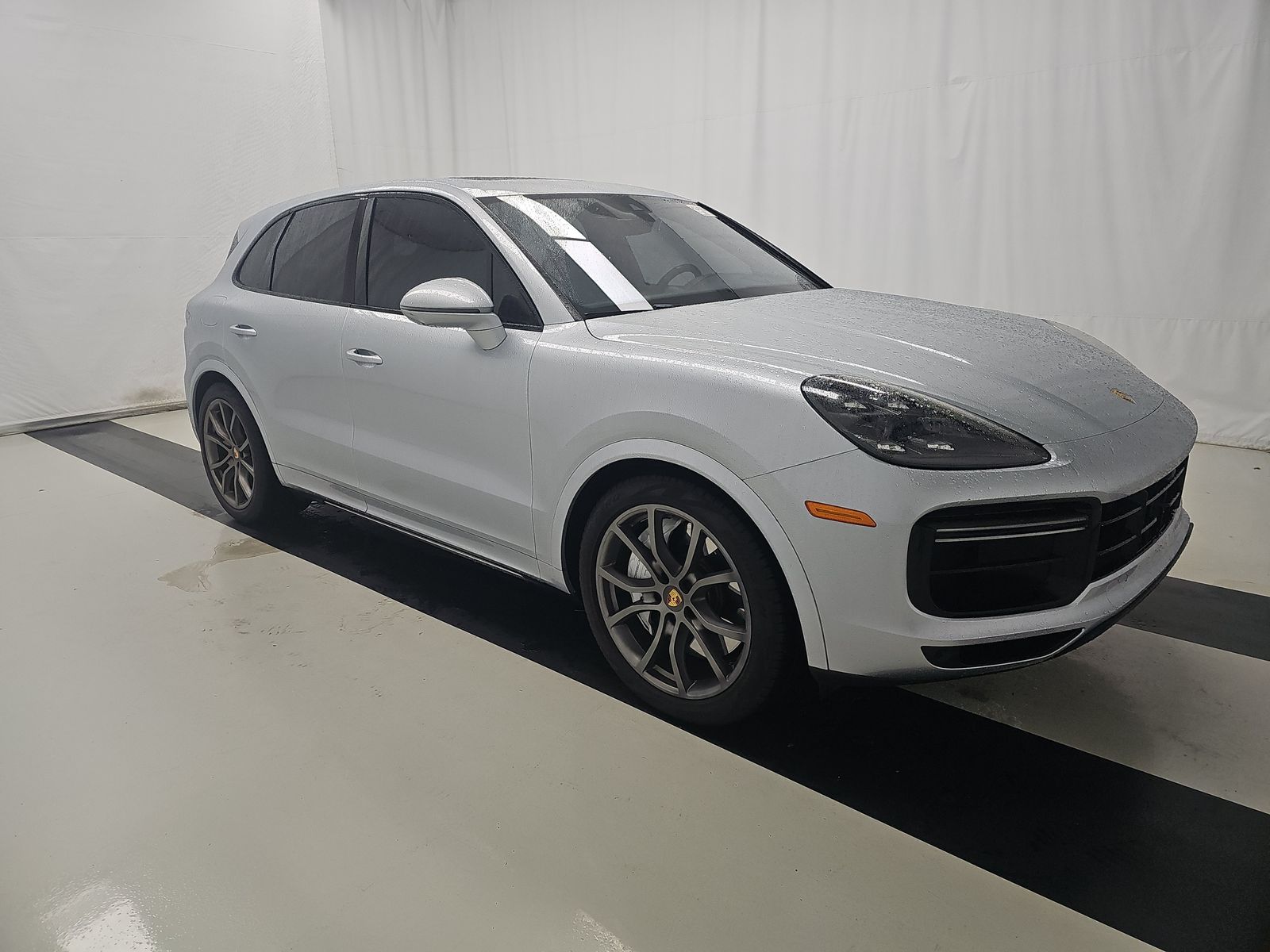 PORSCHE CAYENNE - 4