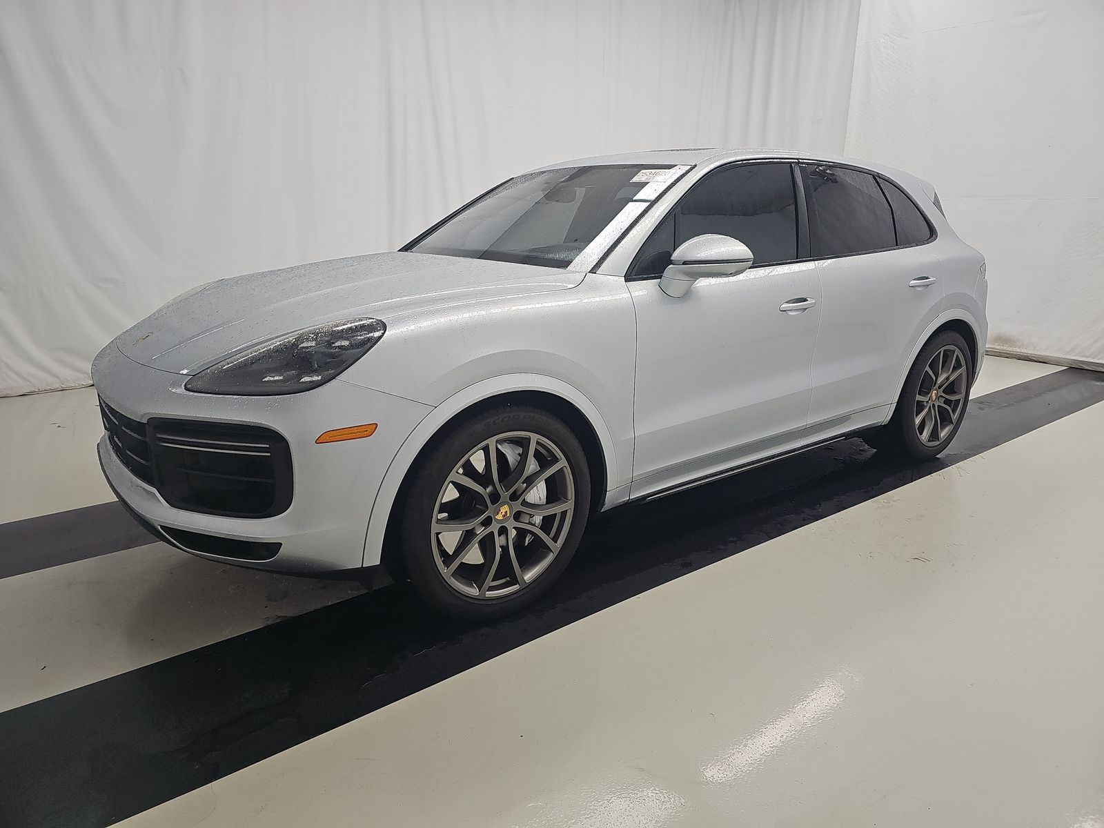 PORSCHE CAYENNE - 1