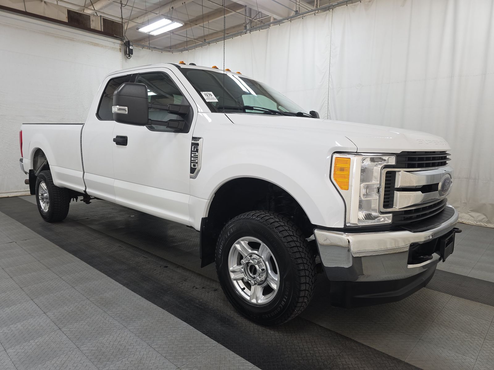 FORD F-250 - 4