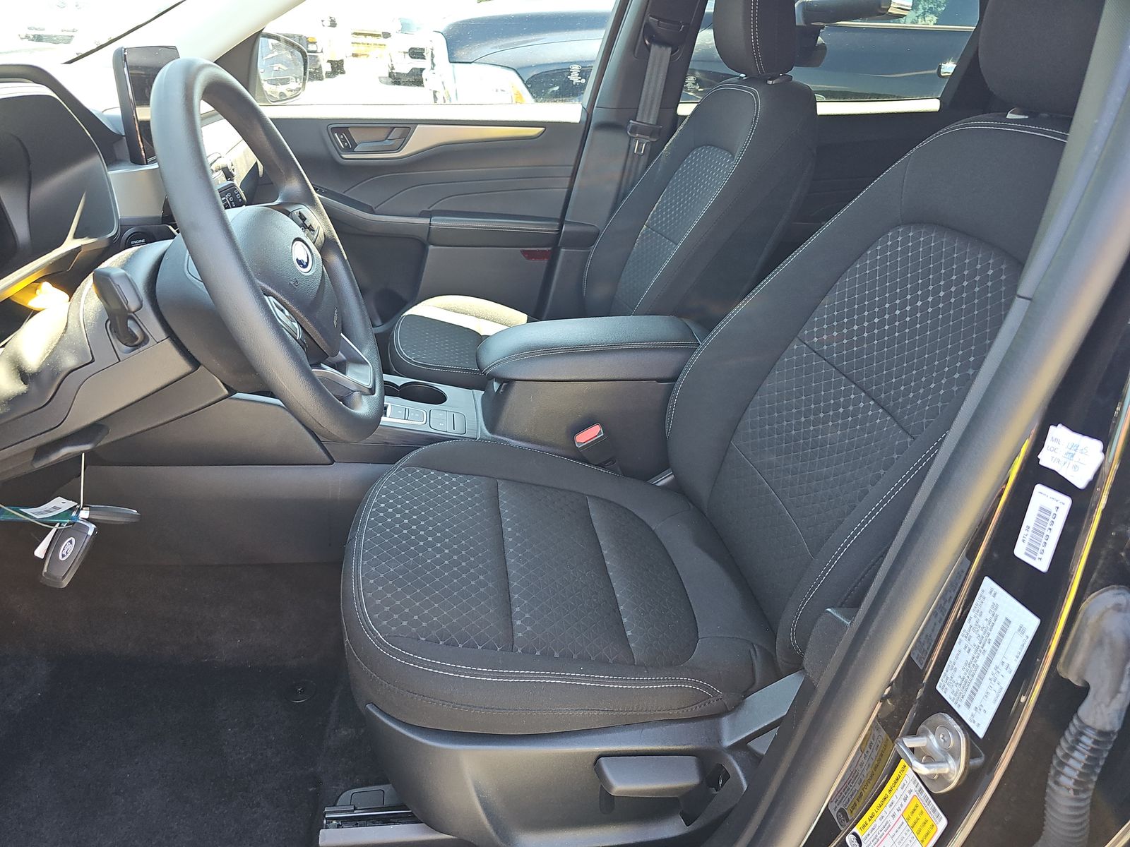 FORD ESCAPE - 8