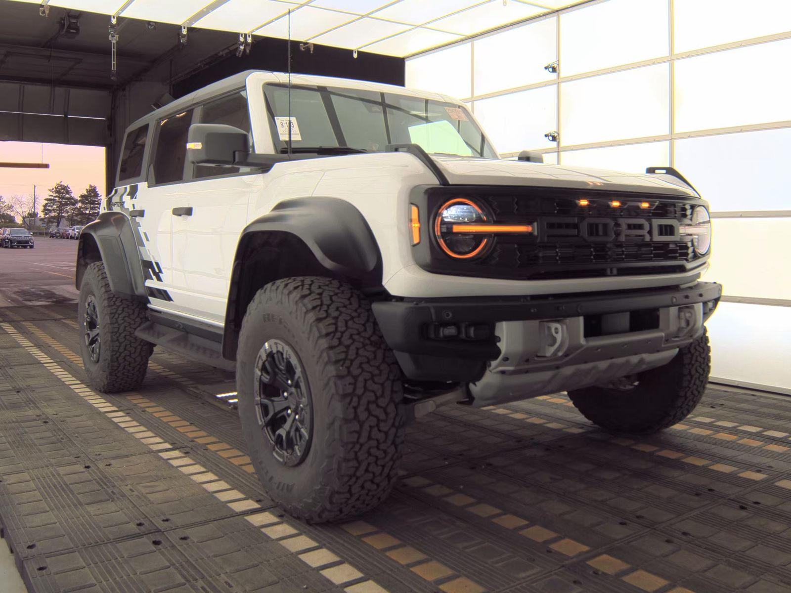 FORD BRONCO - 5