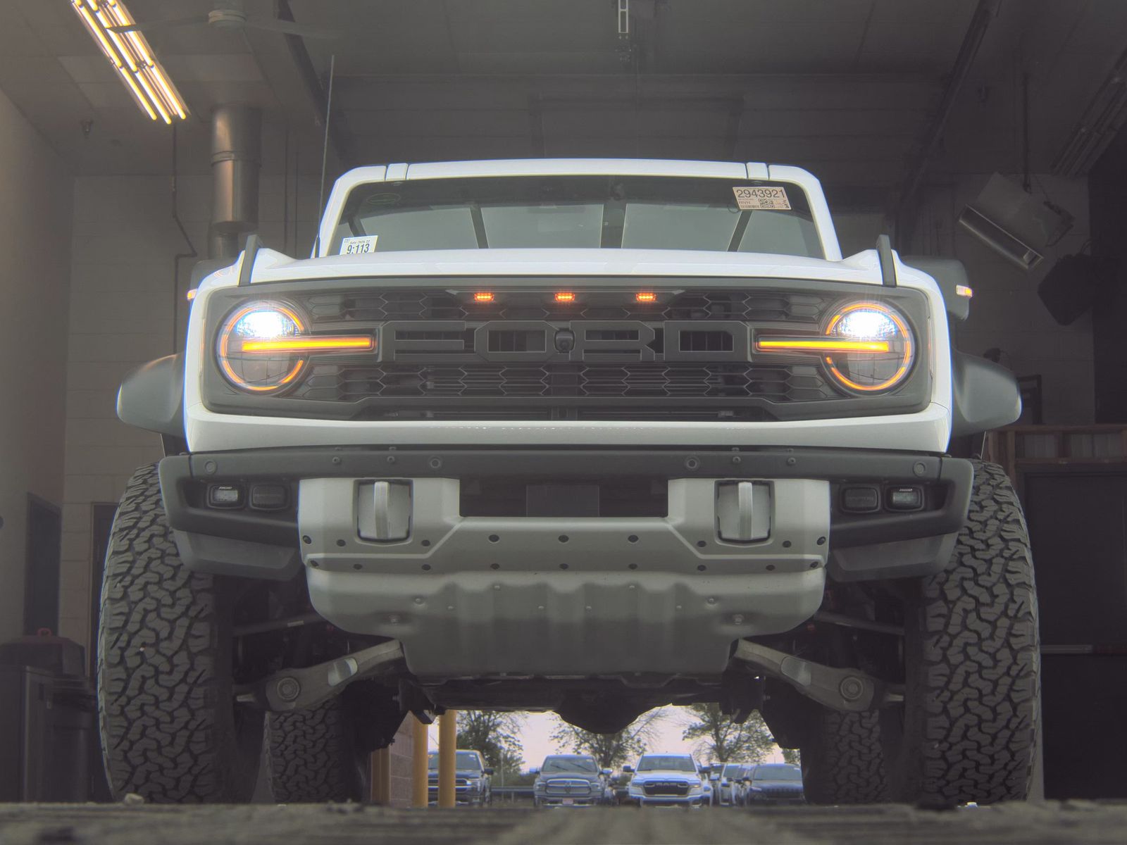 FORD BRONCO - 4