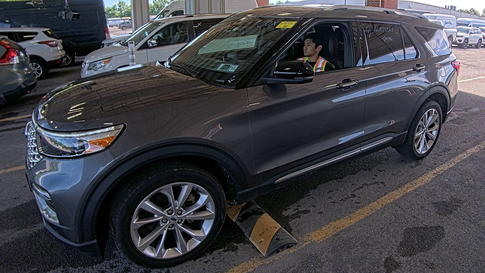 FORD EXPLORER - 1