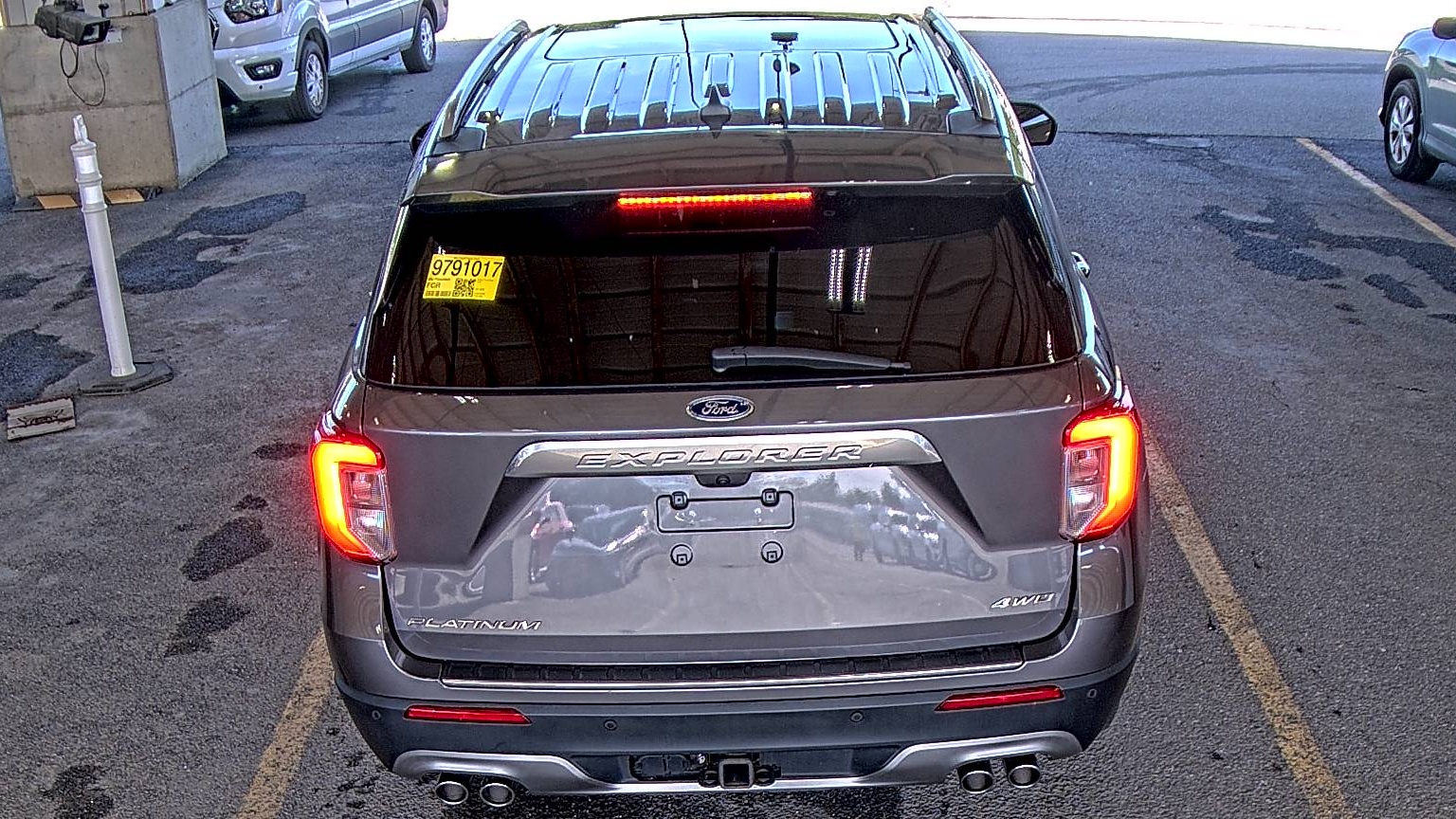 FORD EXPLORER - 6