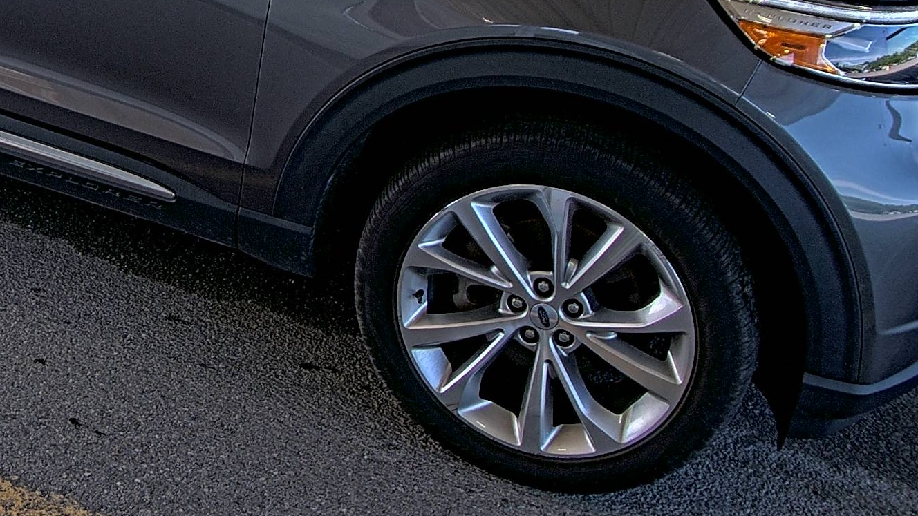 FORD EXPLORER - 9
