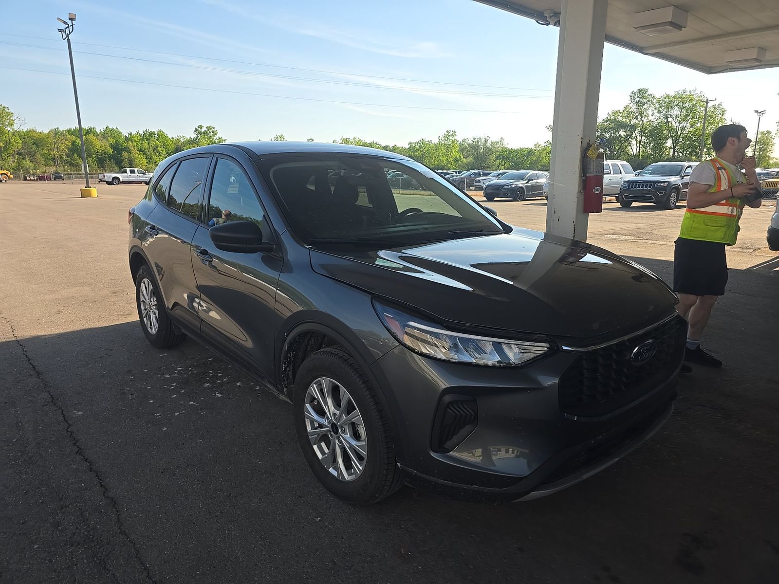 FORD ESCAPE - 4