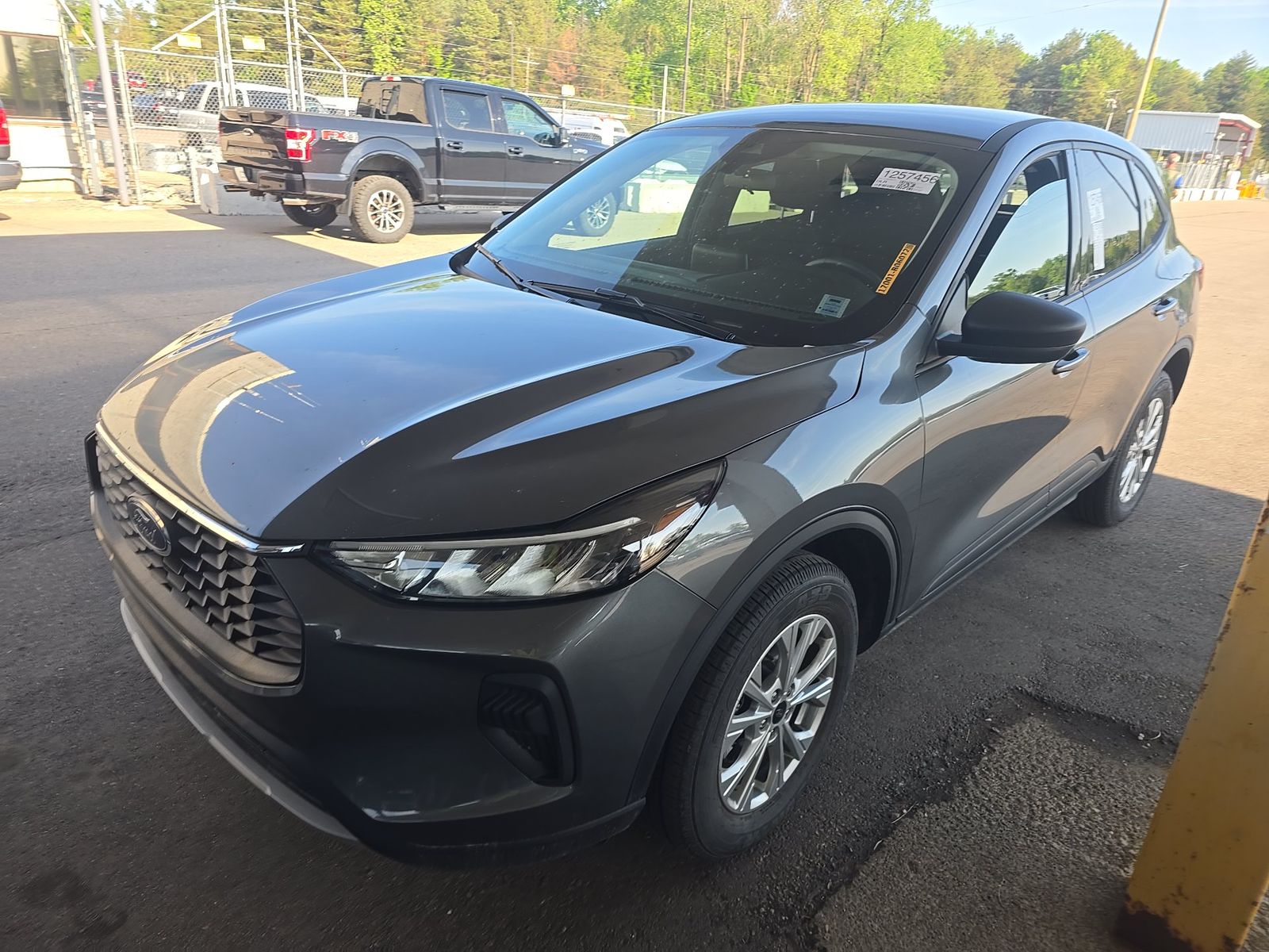 FORD ESCAPE - 1