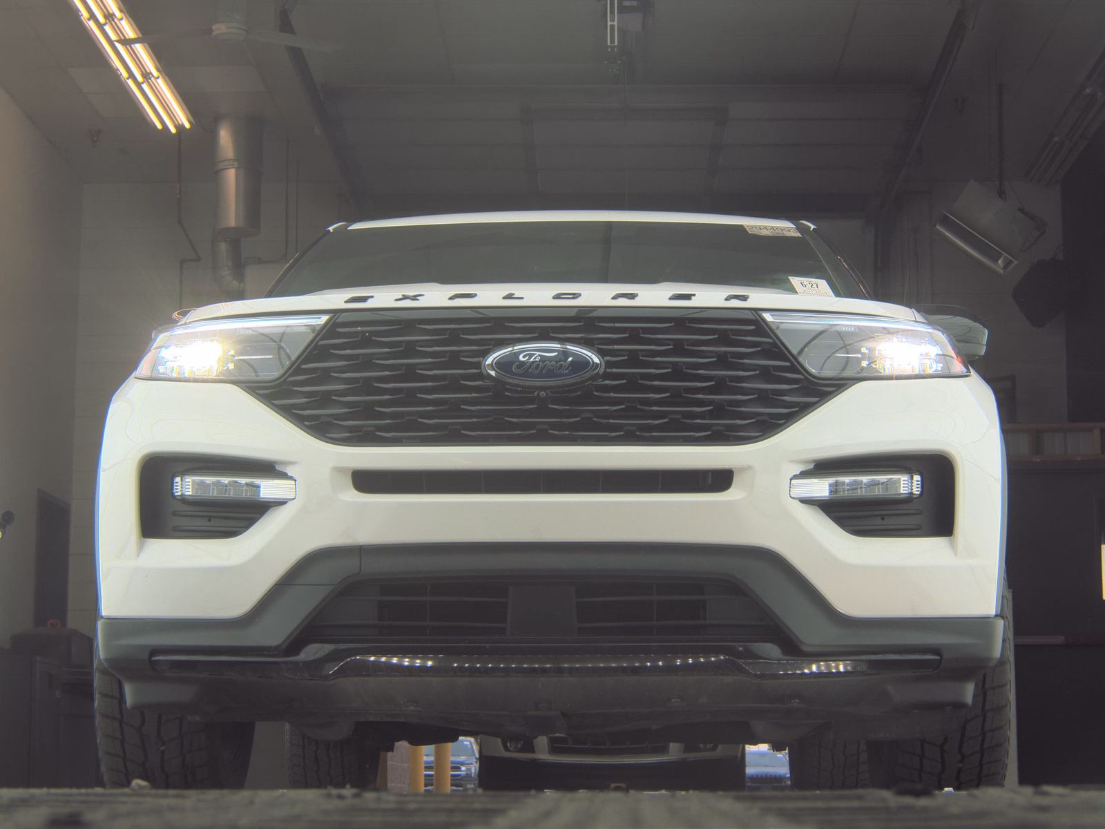 FORD EXPLORER - 4