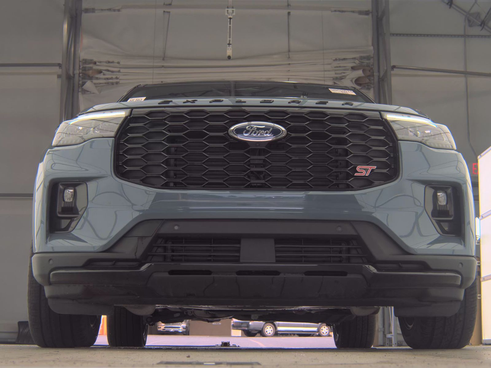 FORD EXPLORER - 4