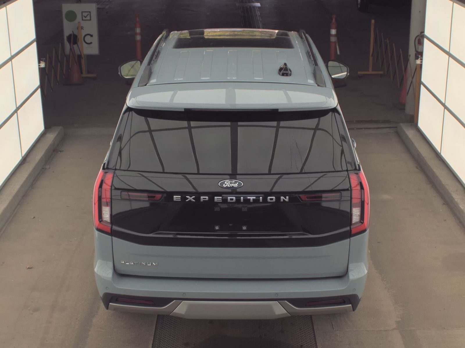 FORD EXPEDITION - 7