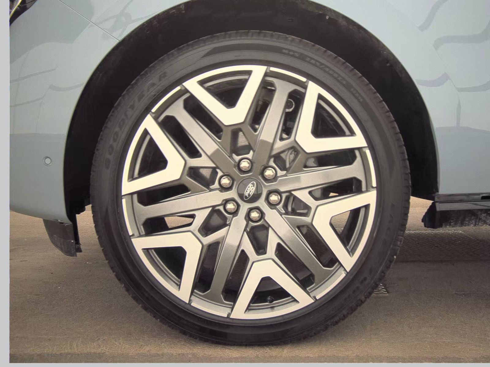 FORD EXPEDITION - 10