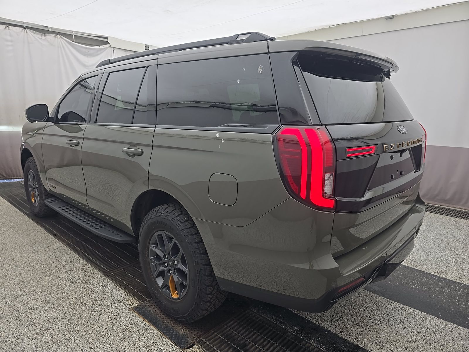 FORD EXPEDITION - 7