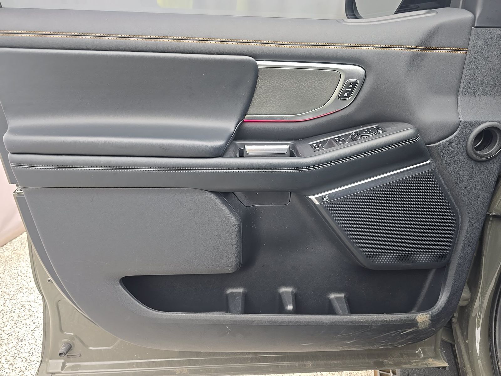 FORD EXPEDITION - 10