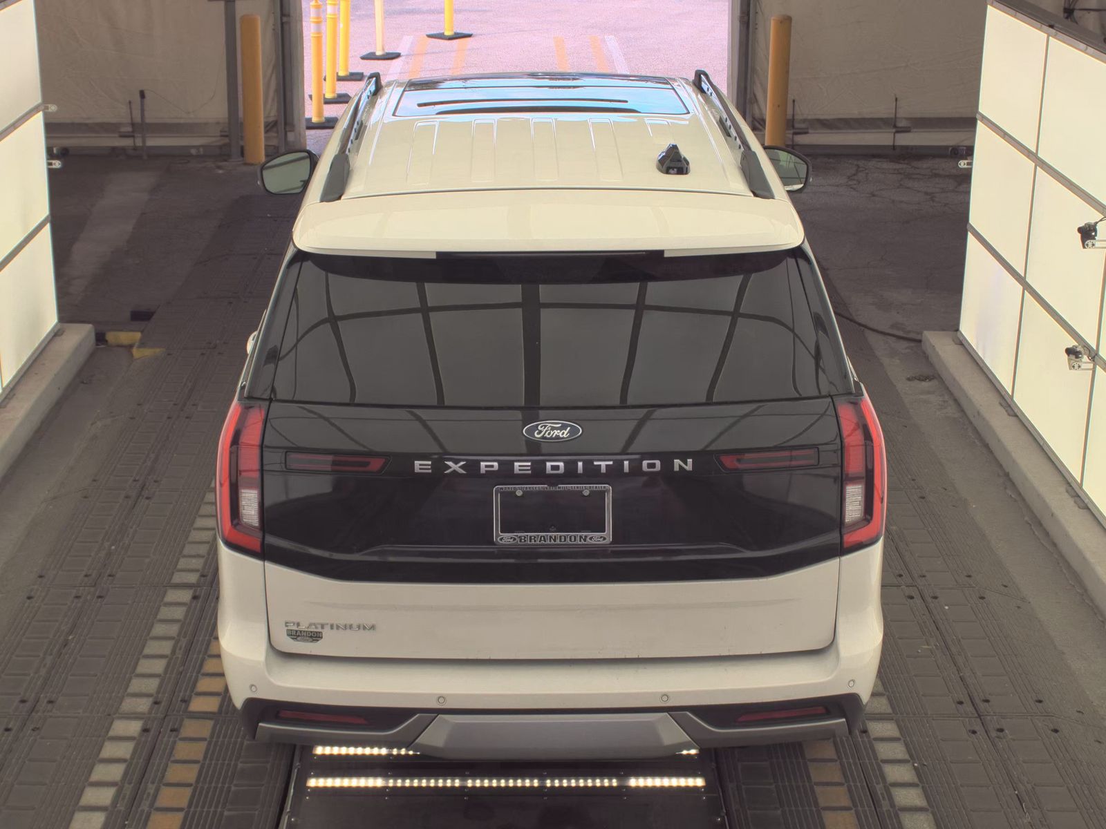 FORD EXPEDITION - 7