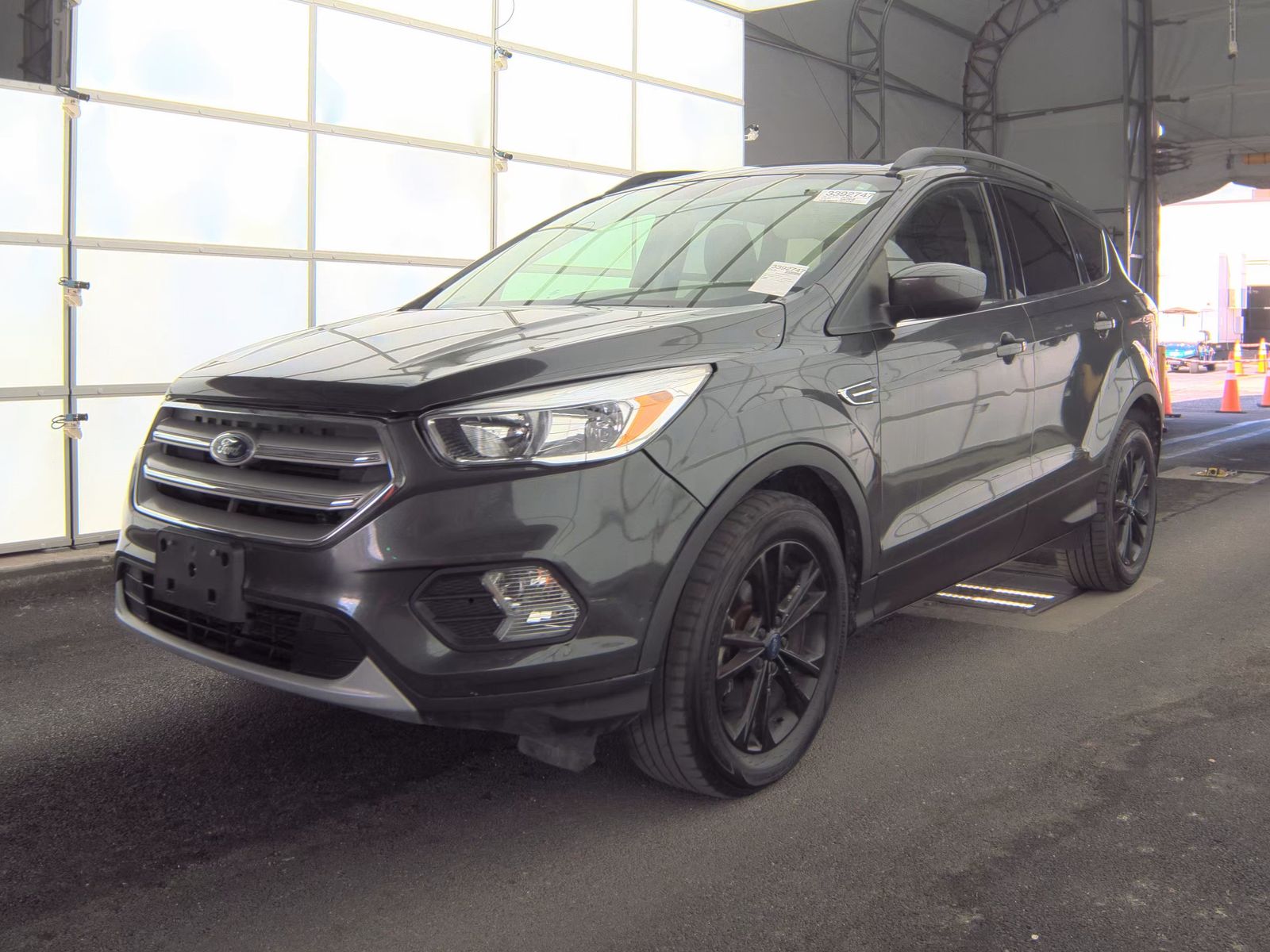 FORD ESCAPE - 1