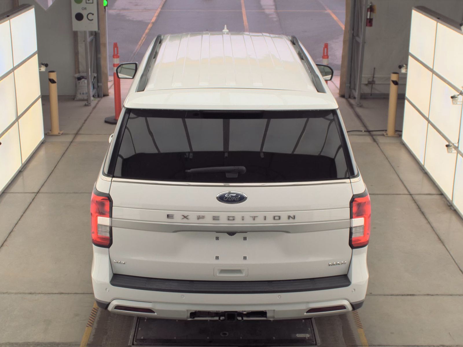 FORD EXPEDITION MAX - 7