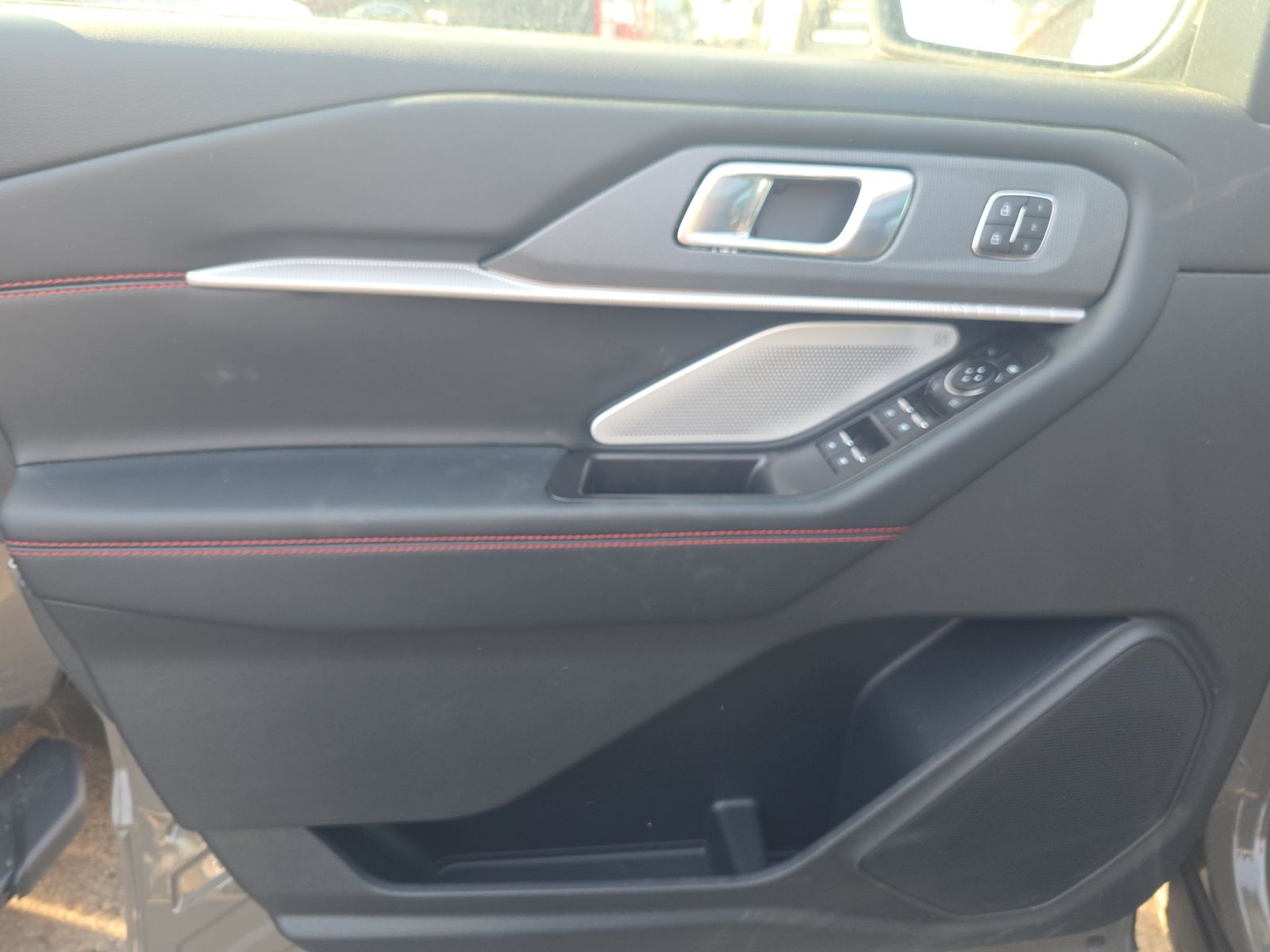 FORD EXPLORER - 10