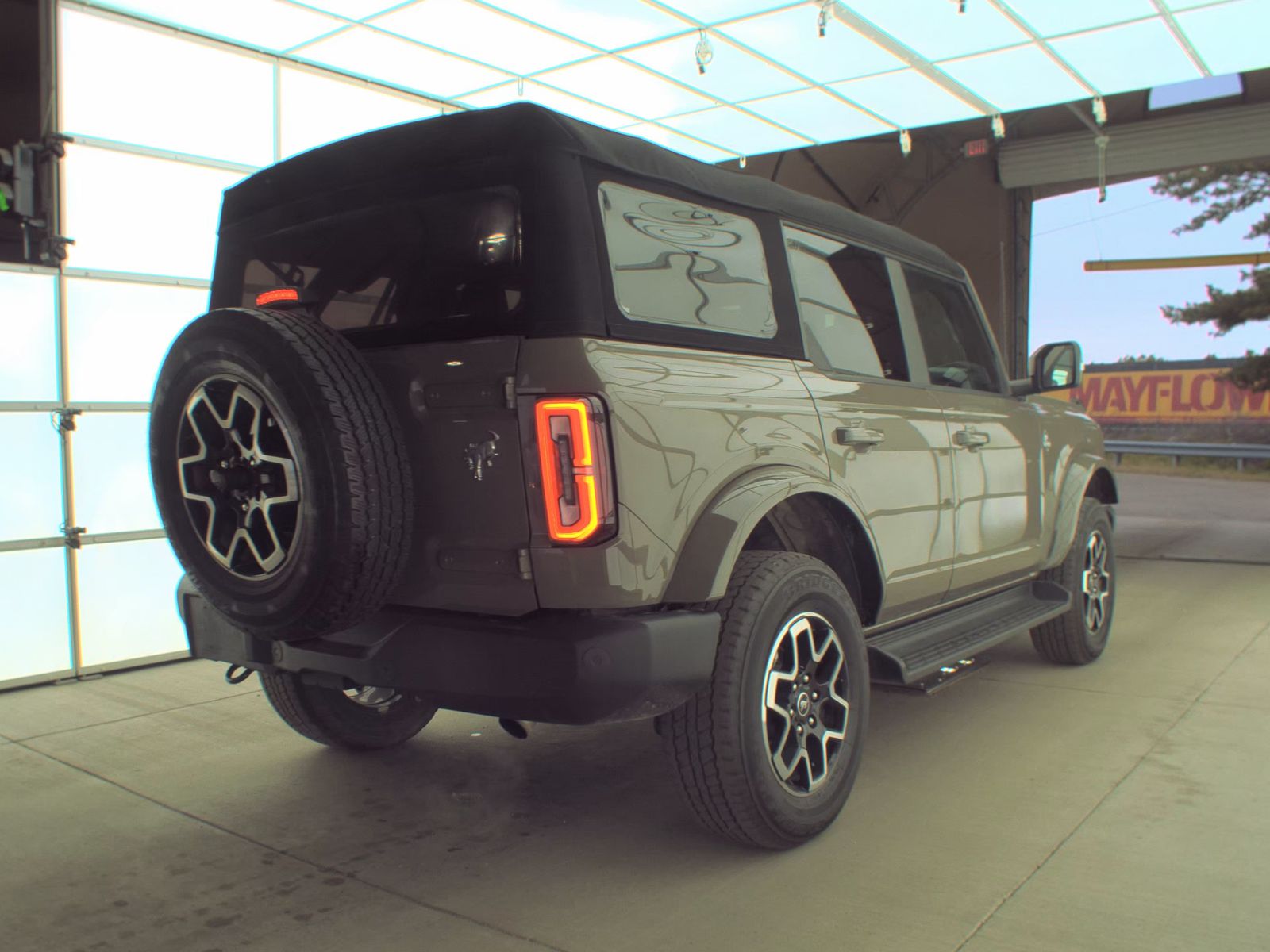 FORD BRONCO - 5