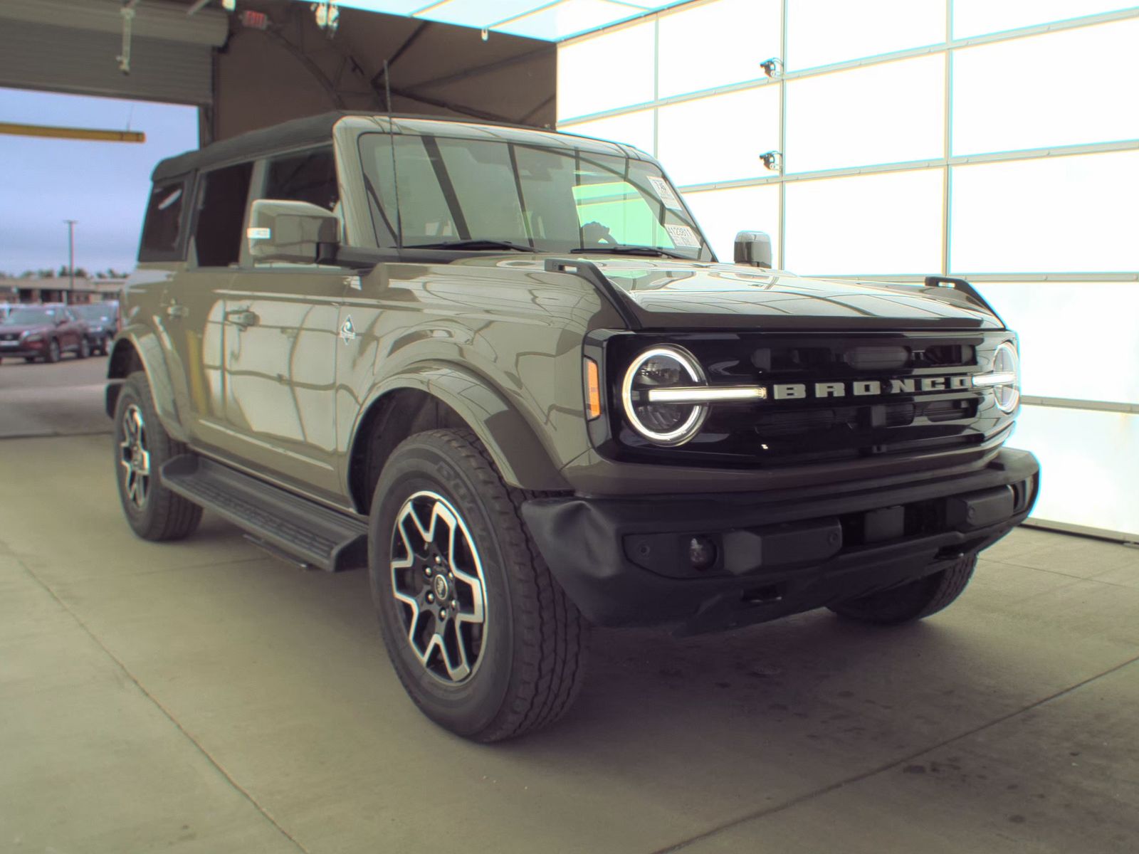 FORD BRONCO - 4