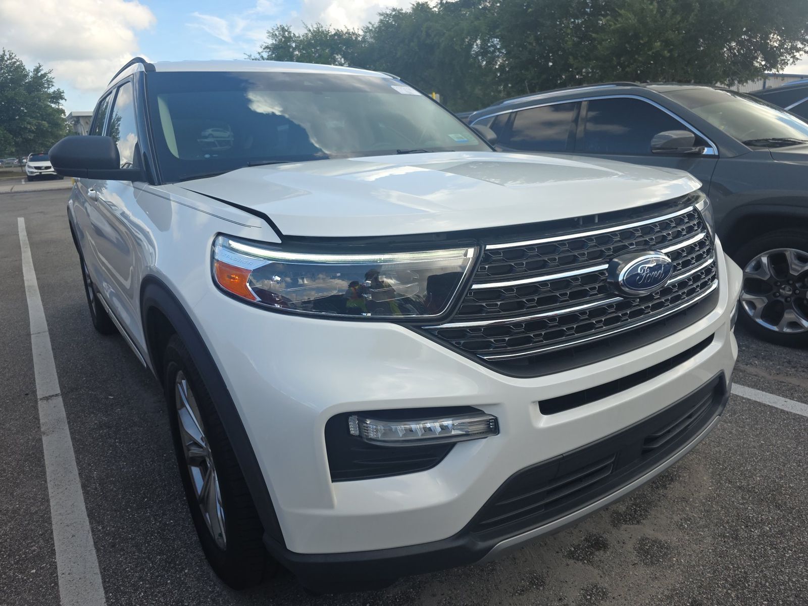 2020 Ford Explorer XLT RWD