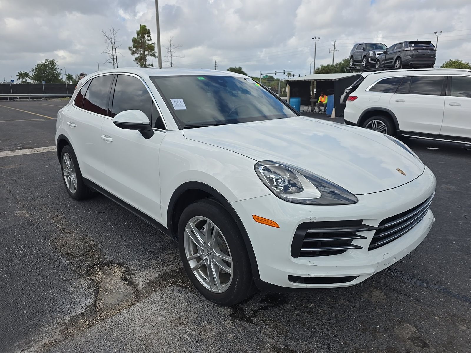 PORSCHE CAYENNE - 4