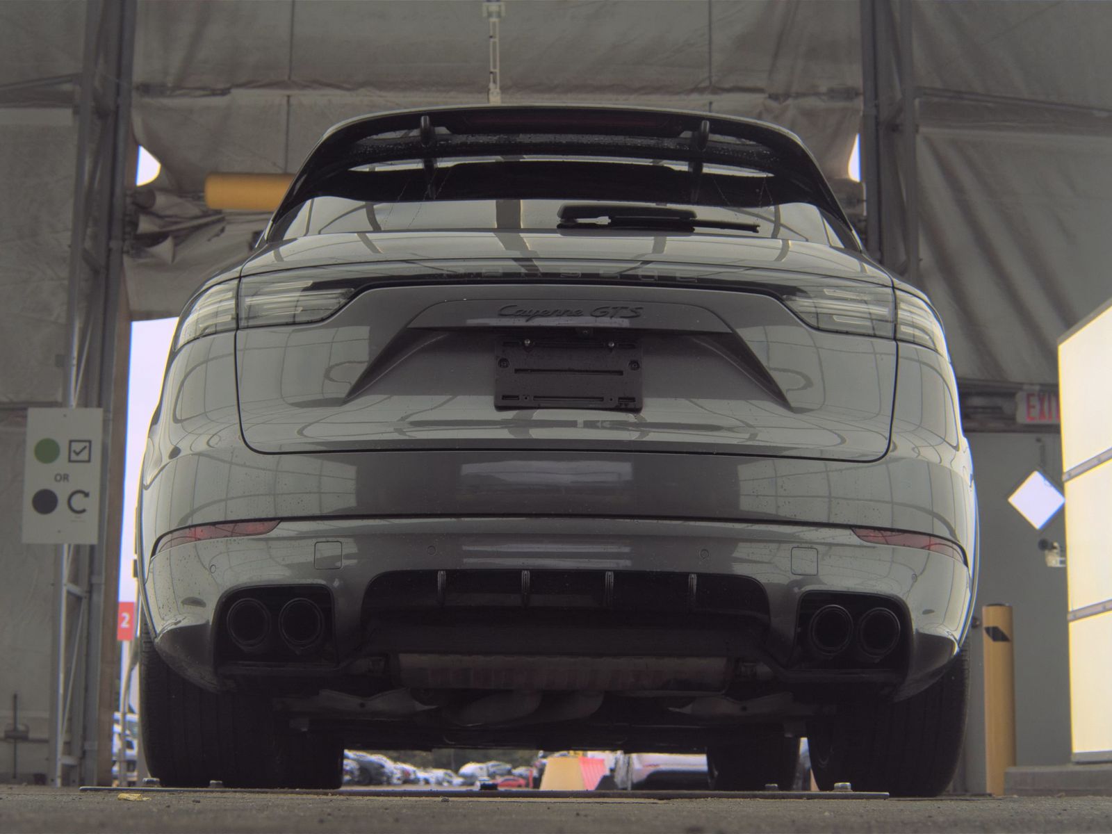 PORSCHE CAYENNE - 8