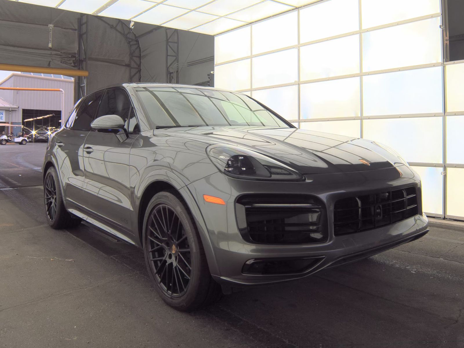 PORSCHE CAYENNE - 5