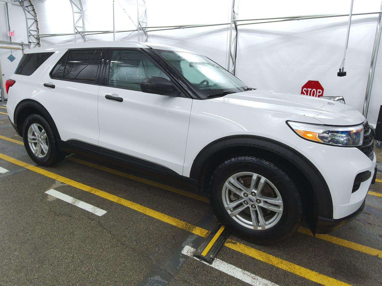 FORD EXPLORER - 4