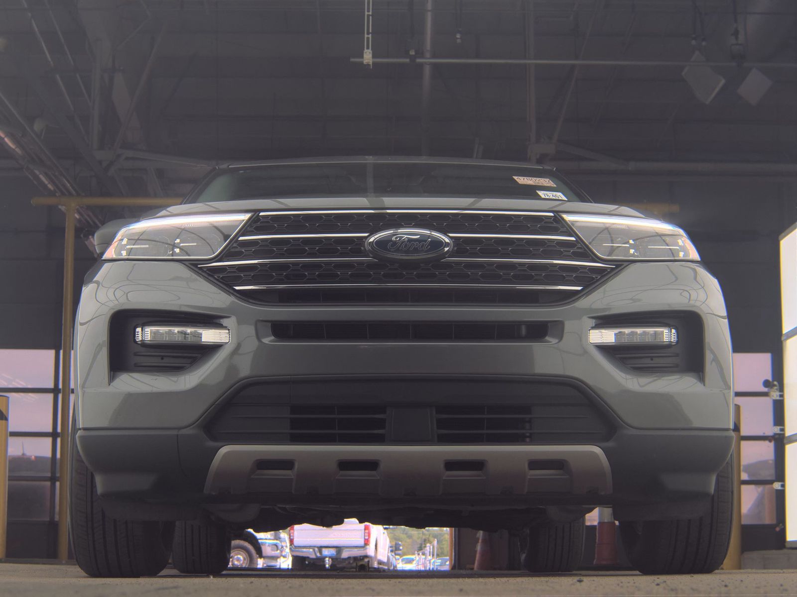 FORD EXPLORER - 4