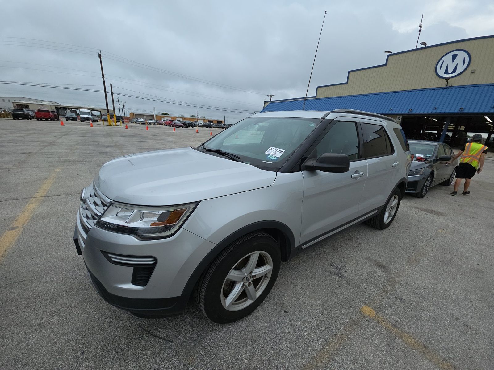 FORD EXPLORER - 1