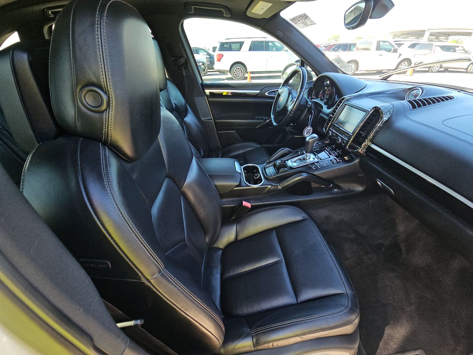 PORSCHE CAYENNE - 9
