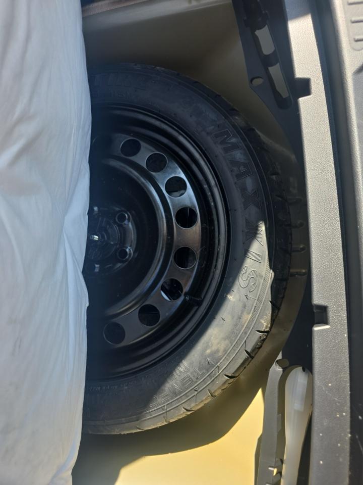 FORD EXPLORER - 8