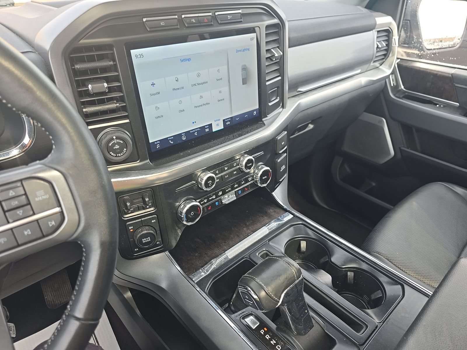 2023 Ford F-150 Lariat AWD