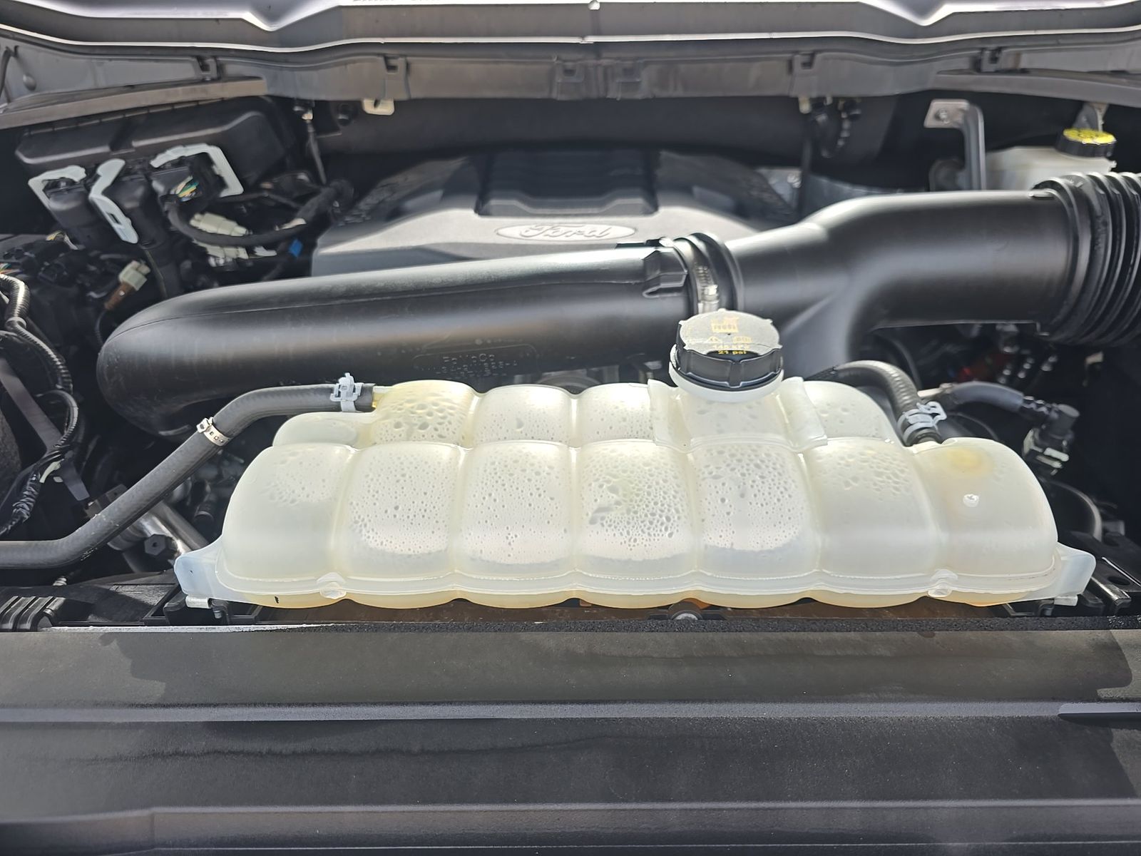 2023 Ford F-150 Lariat AWD