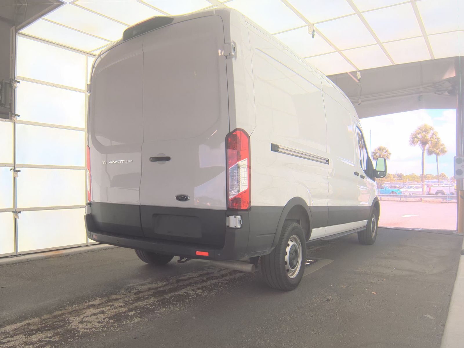 FORD TRANSIT 250 - 6