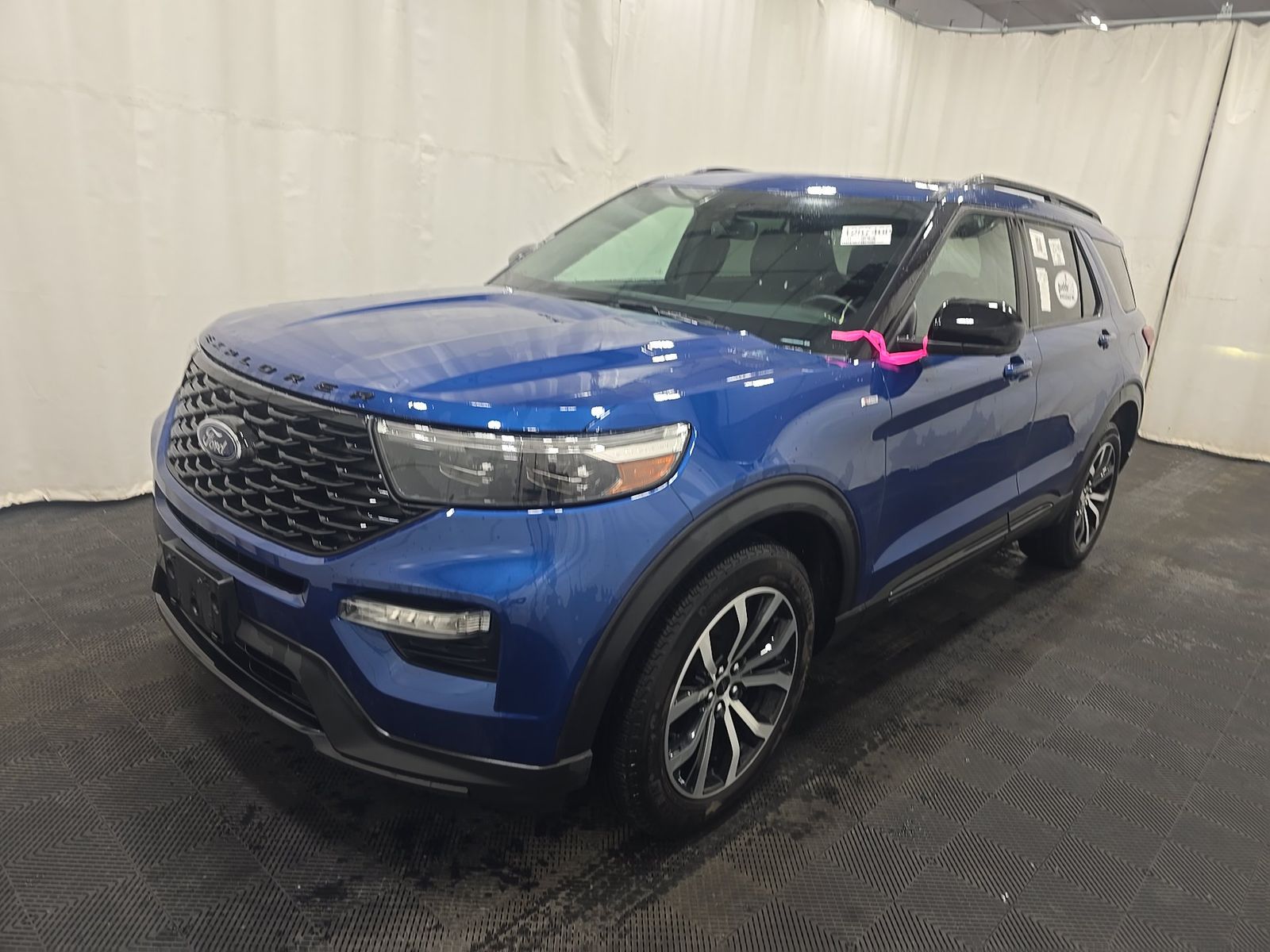 FORD EXPLORER - 1
