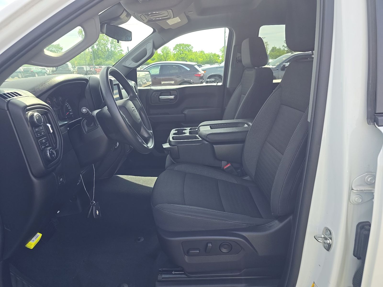 2024 Chevrolet Silverado 1500 Custom AWD