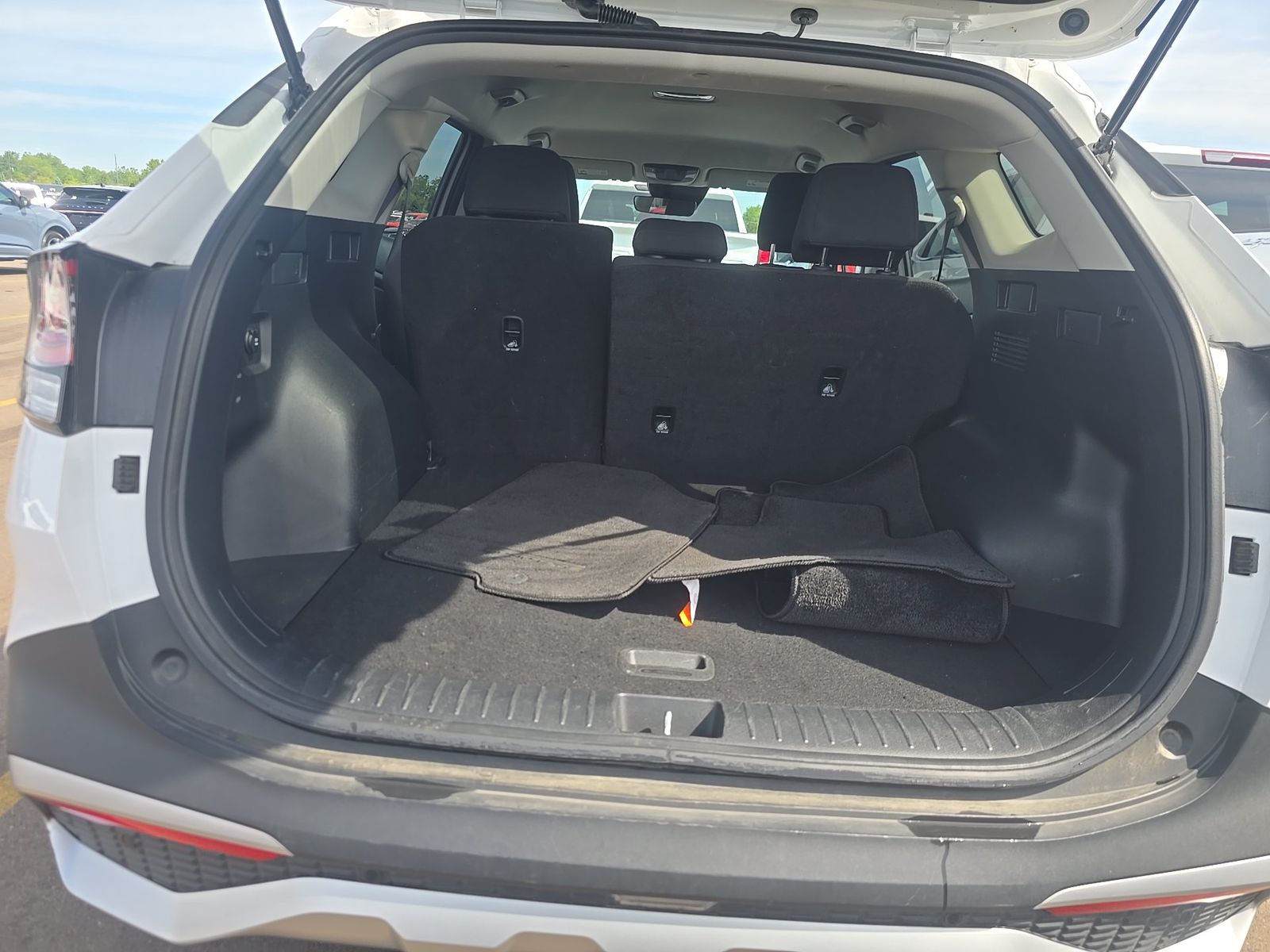 2025 Kia Sportage LX FWD