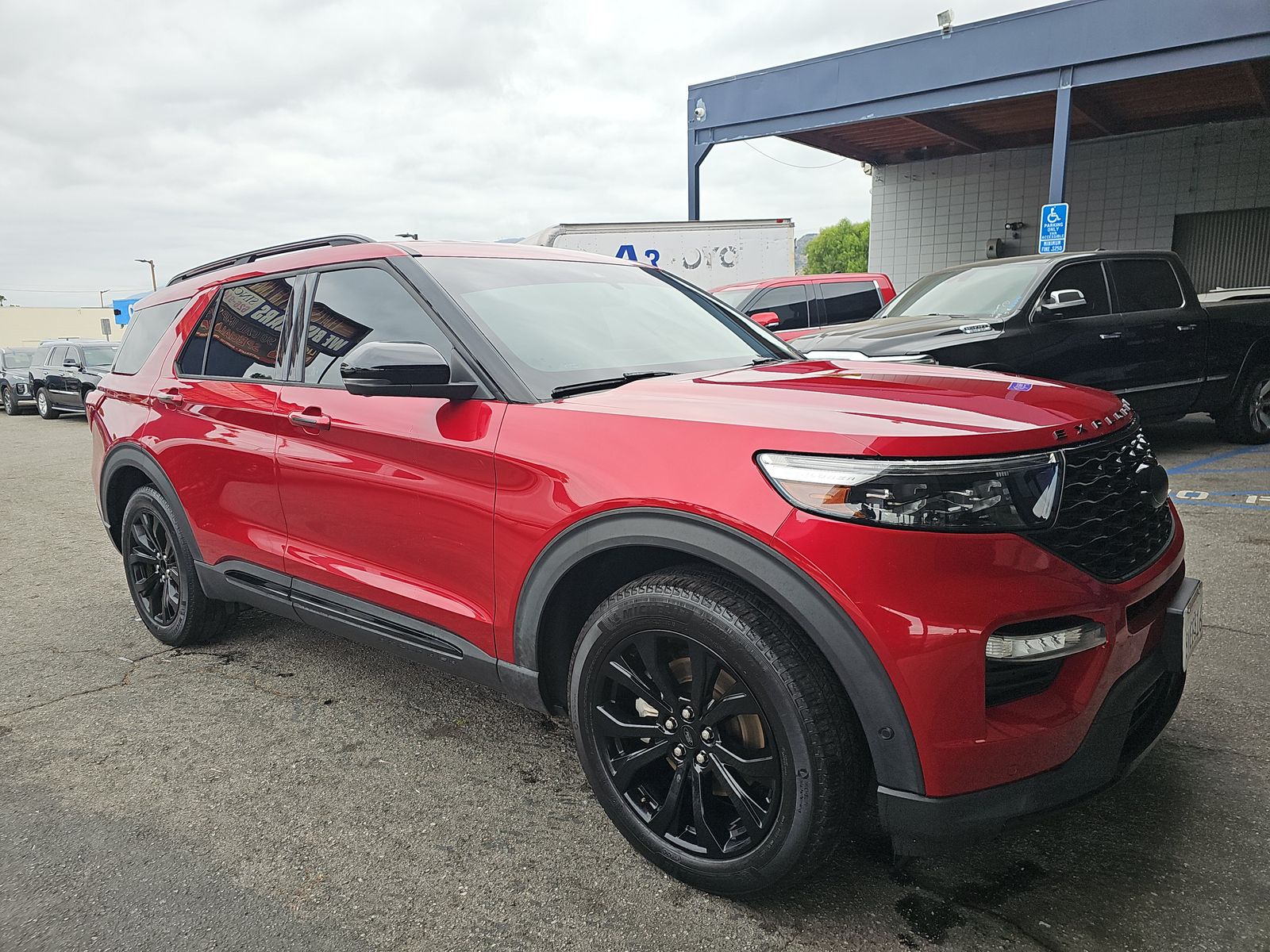 FORD EXPLORER - 4