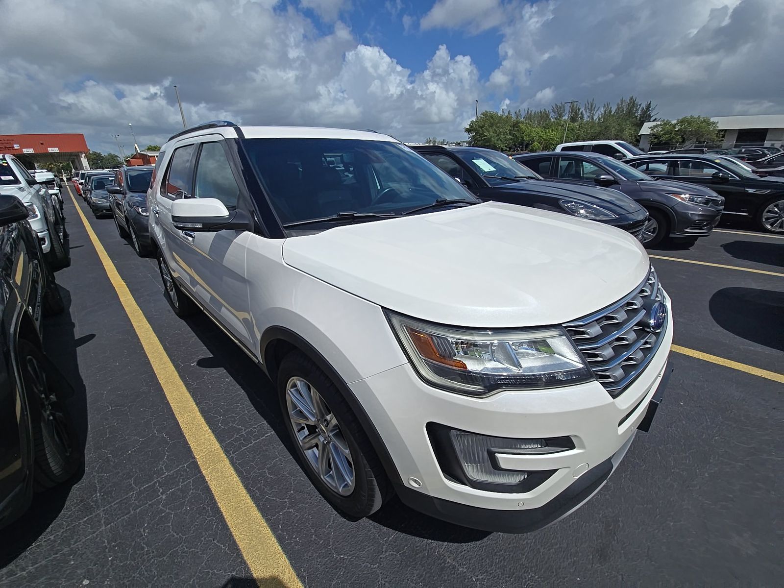 FORD EXPLORER - 4